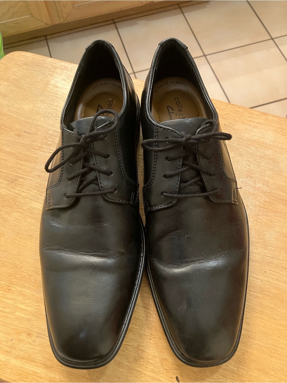 Clarks Black Leather Lace-Up Oxfords